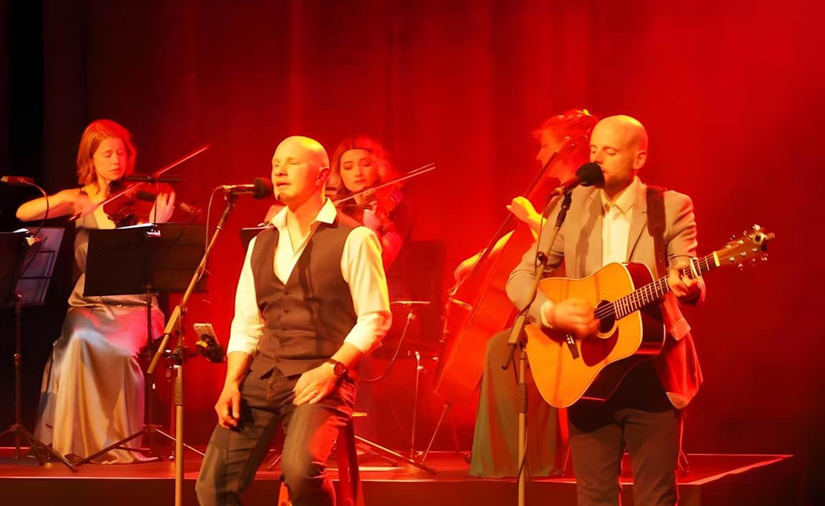 Simon and Garfunkel Tribute