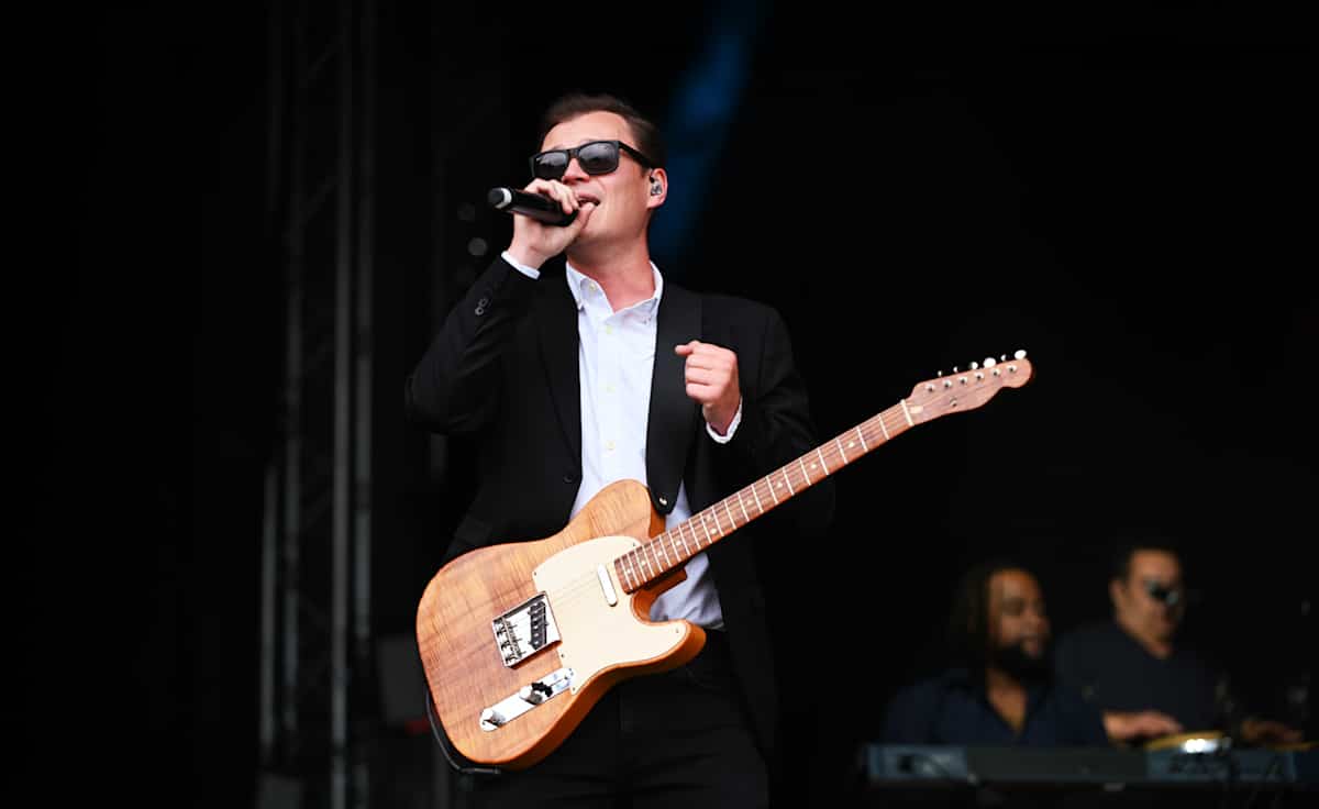 UB40