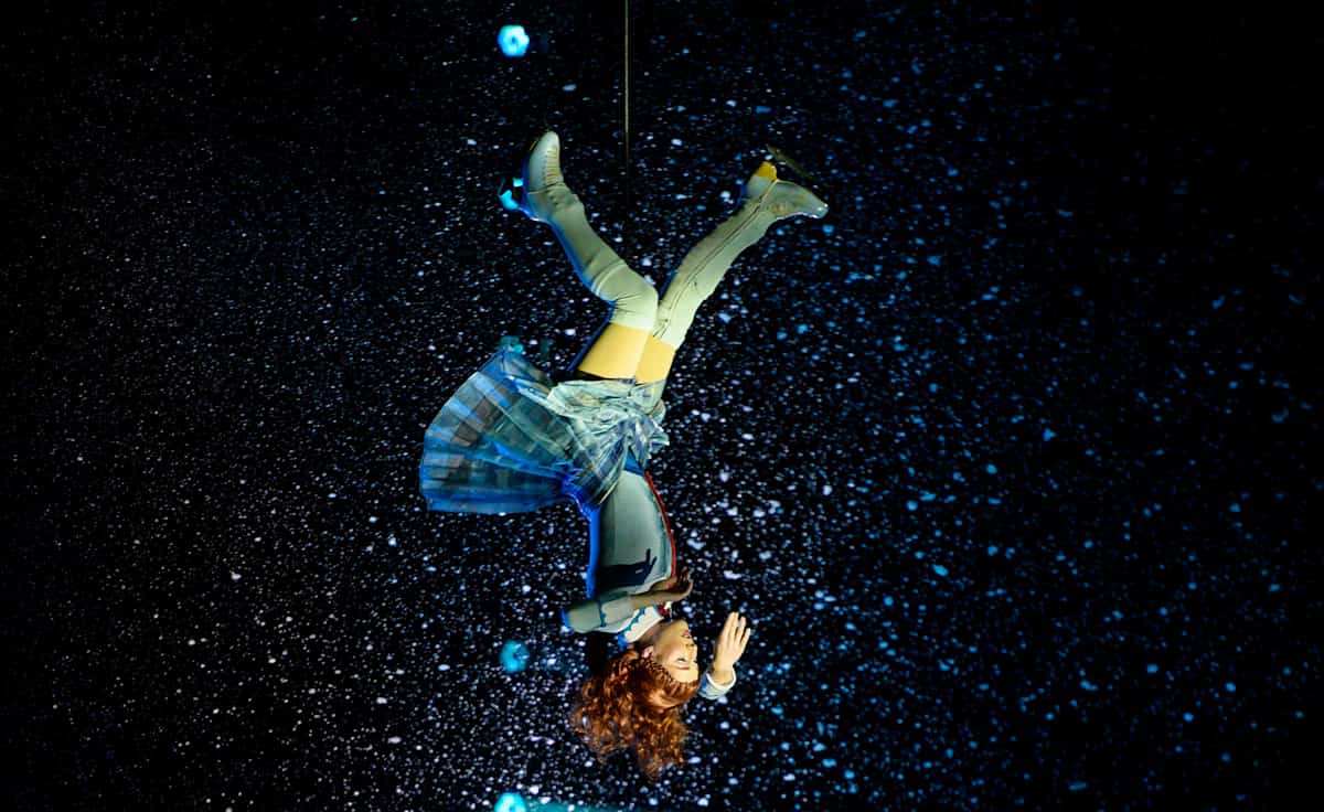 Cirque du Soleil - Crystal