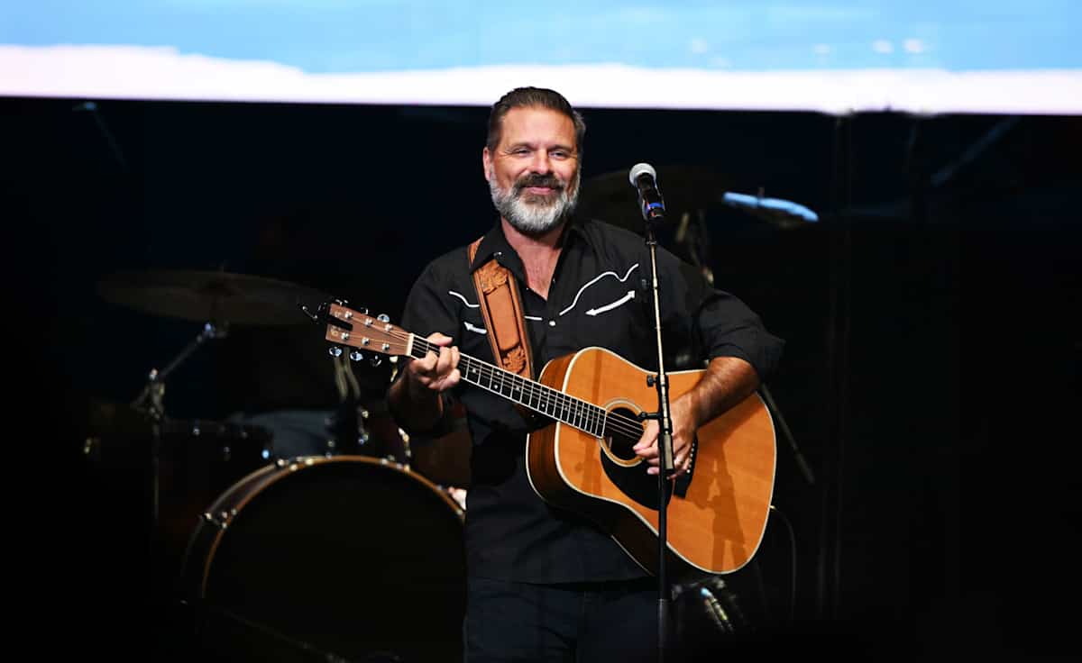 Mac Powell