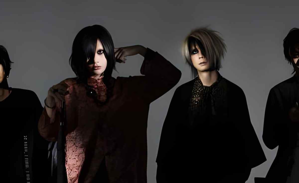 Plastic Tree