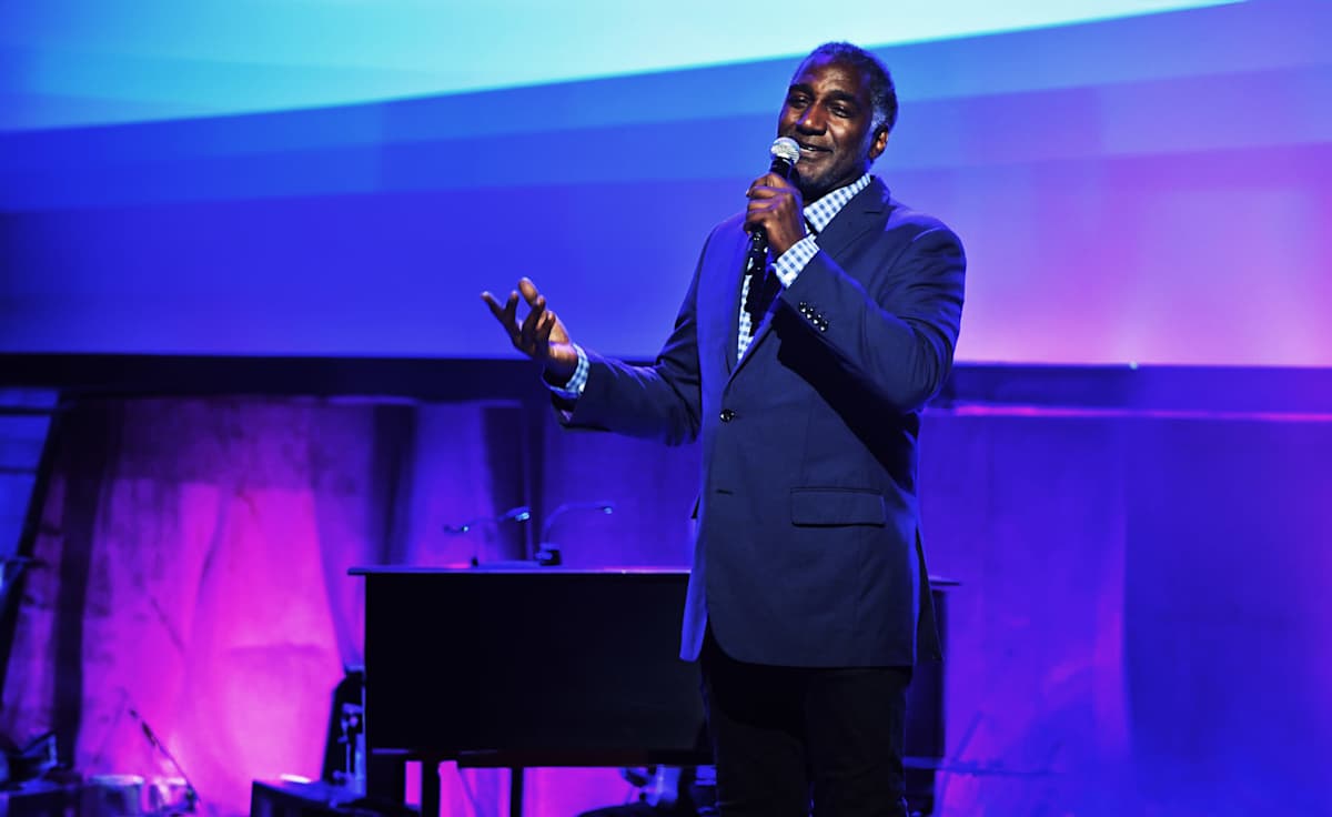 Norm Lewis