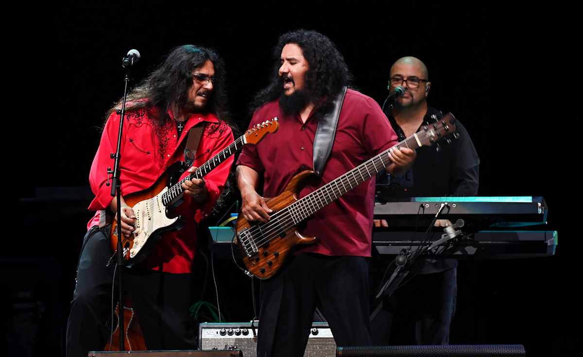 Los Lonely Boys
