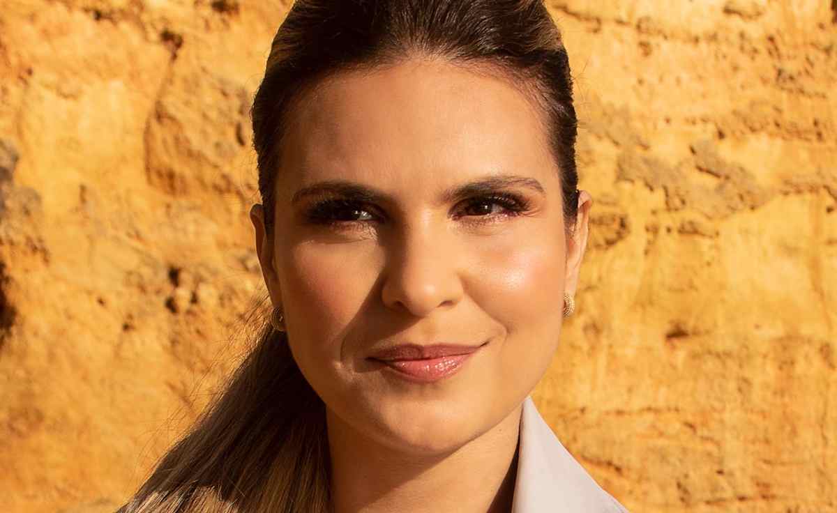 Aline Barros