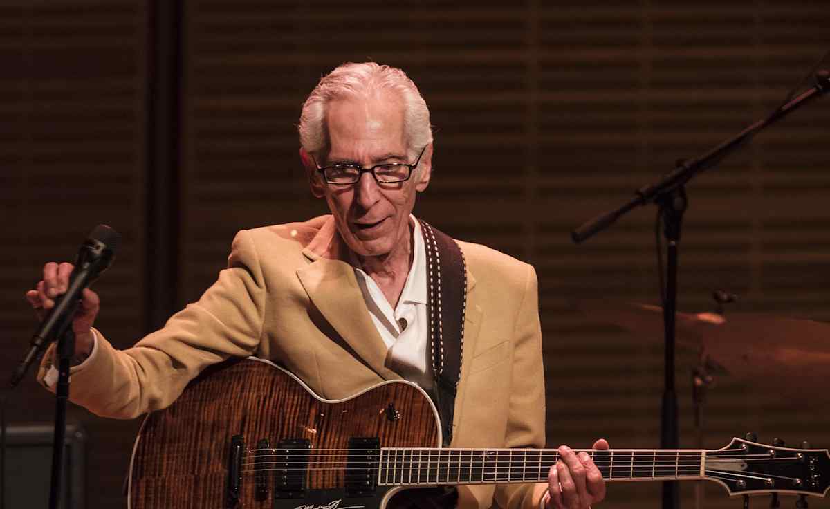Pat Martino Trio
