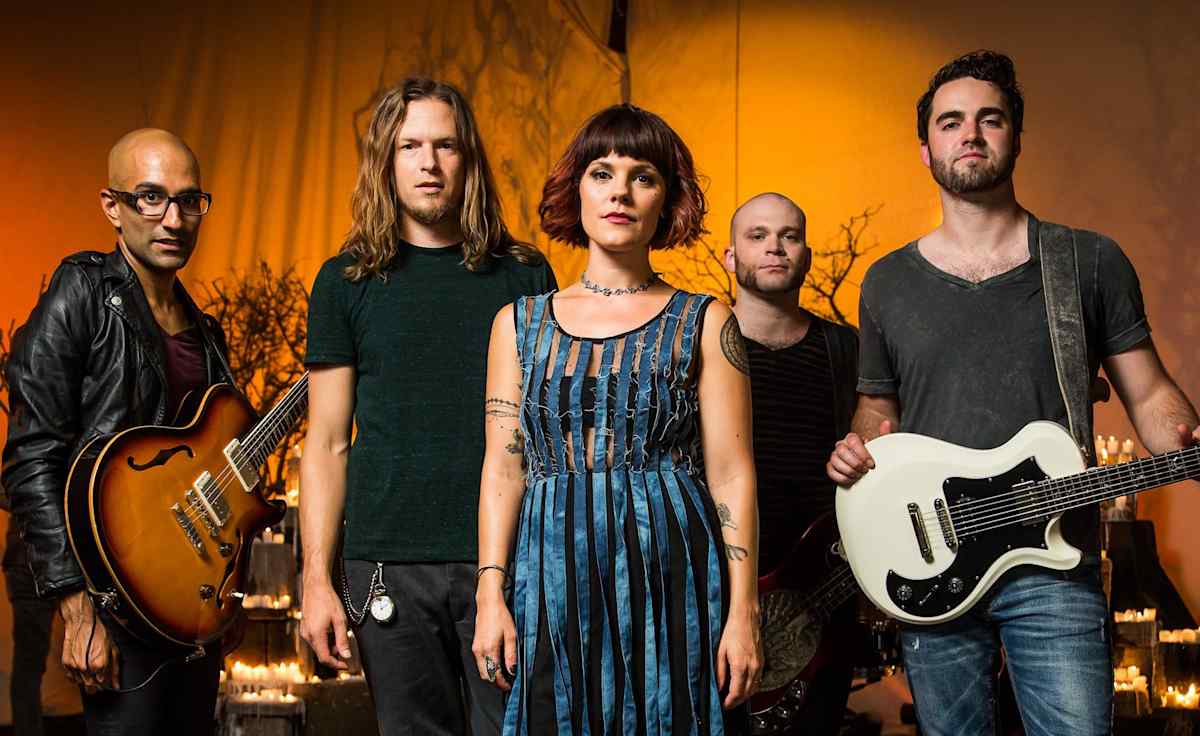 Flyleaf