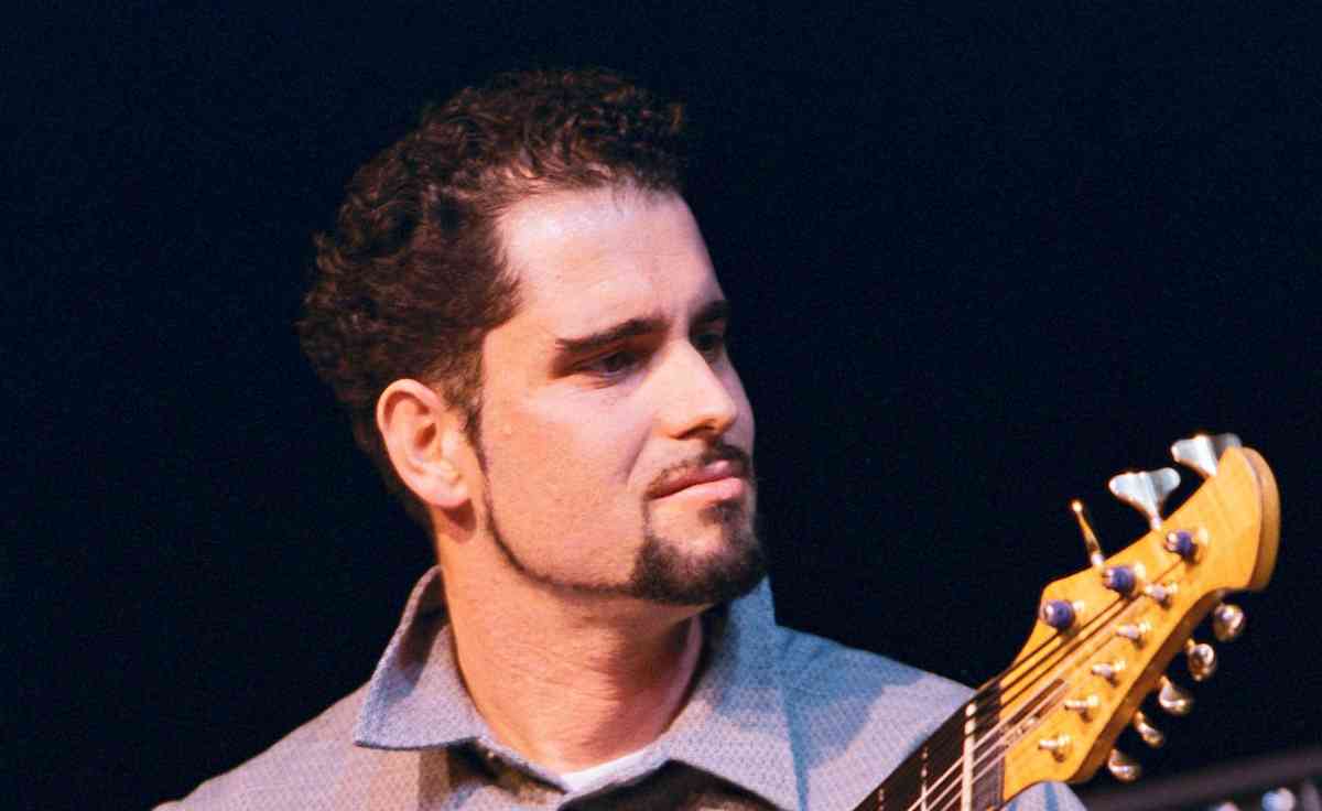 Charlie Hunter