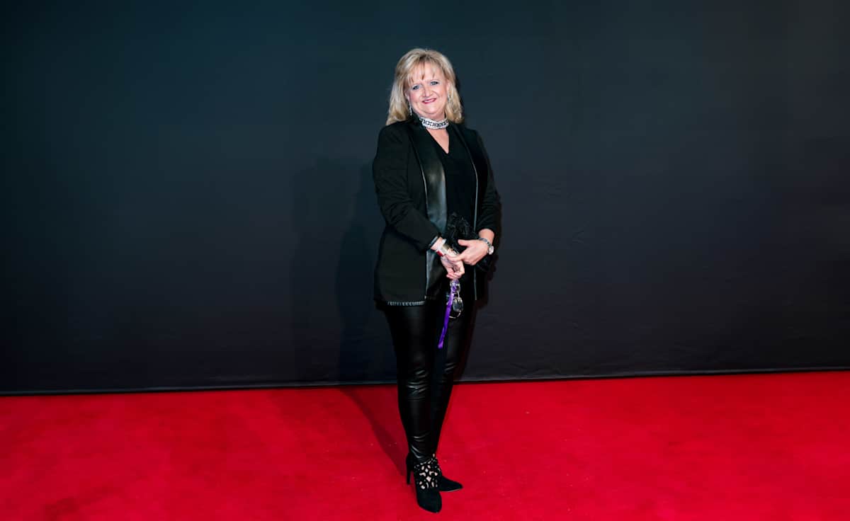 Chonda Pierce