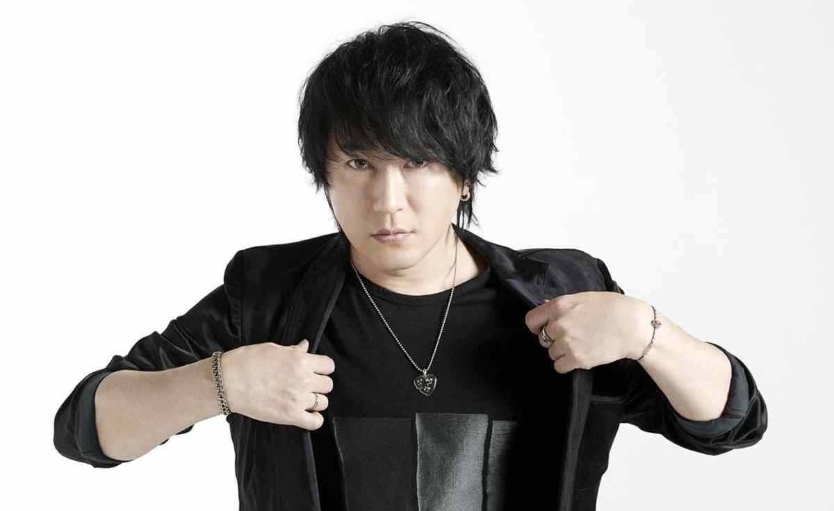 Yoshiharu Shiina