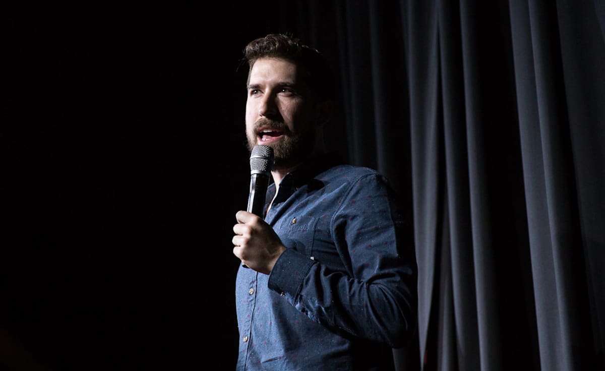 Alex Fernández - Comedian