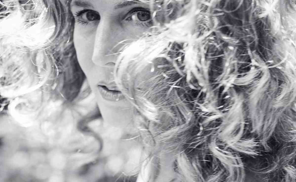Sophie B. Hawkins