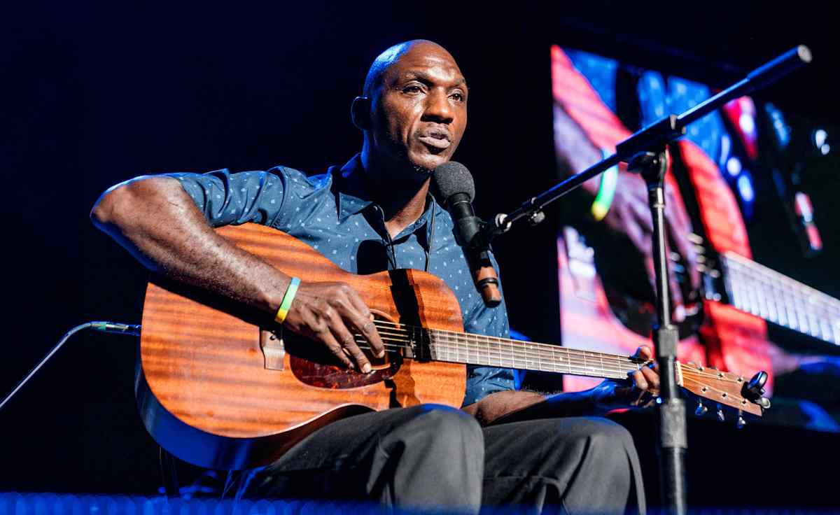 Cedric Burnside