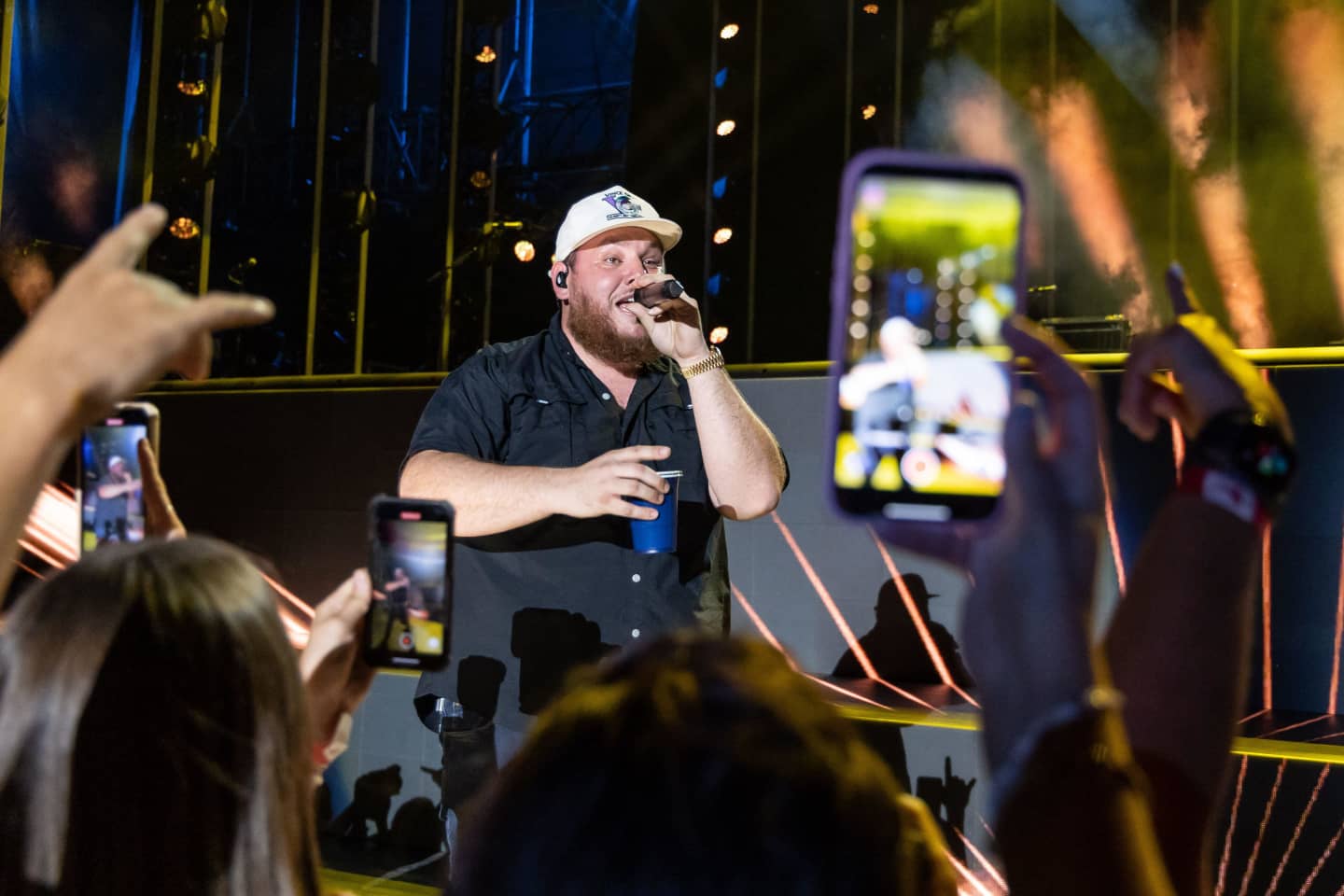 Luke Combs Tickets Luke Combs Tour 2024 and Concert Tickets viagogo