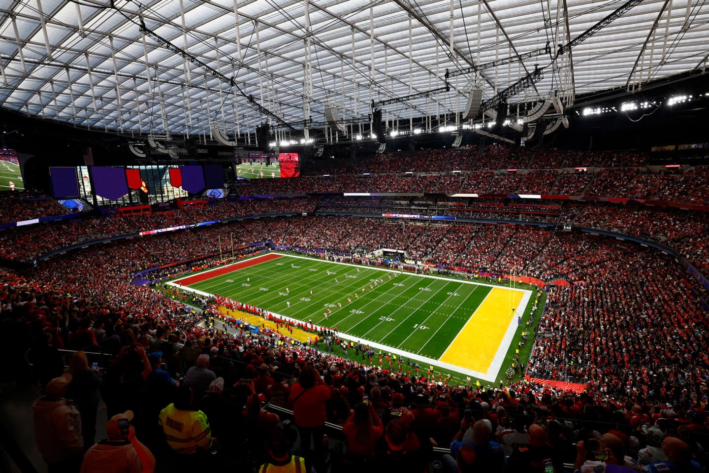 San Francisco 49ers Tickets Buy or Sell San Francisco 49ers 2024 Tickets viagogo