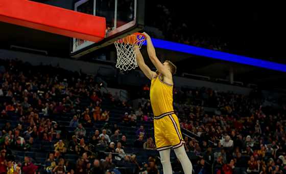UTSA Roadrunners at Minnesota Golden Gophers Basketball