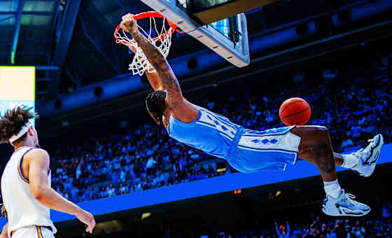 North Carolina Tar Heels vs Illinois Fighting Illini - Nashville Hoops Showdown