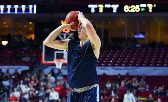 Fairfield Stags at New Hampshire Wildcats Basketball