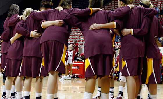 Kansas Jayhawks at Minnesota Golden Gophers Women's Basketball