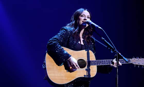 Amy MacDonald card