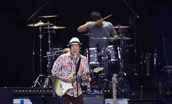Big Head Todd & The Monsters @ Englert Theatre