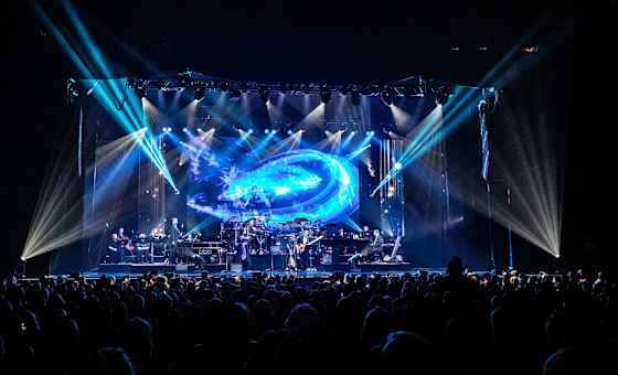 Mannheim Steamroller Christmas