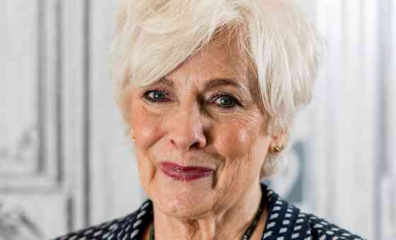 Betty Buckley