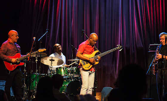 Spyro Gyra @ Boulder Theater