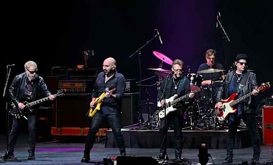 Blue Oyster Cult