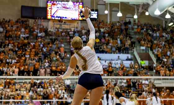 Cincinnati Bearcats at BYU Cougars Women's Volleyball
