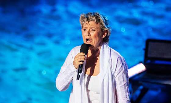 GITTE HAENNING & BAND - Ich bin stark - 80 Jahre Gitte Haenning card