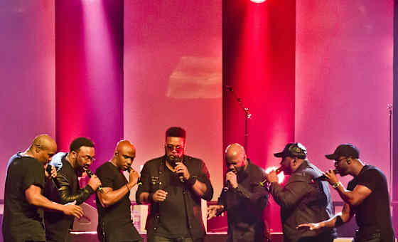 Naturally 7 - Closer Look card