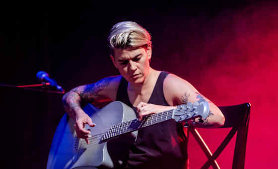 Kaki King
