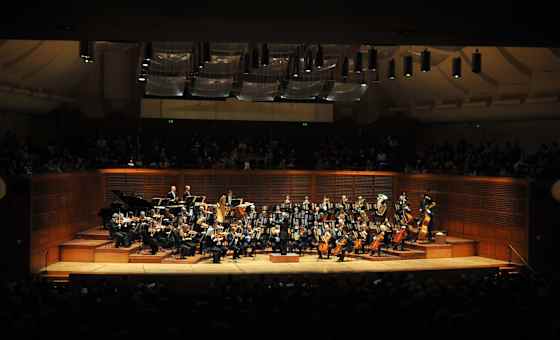 Elf in Concert