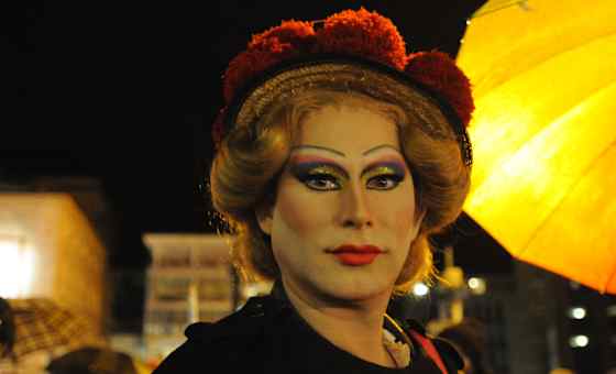 Drag Queen Weihnachts-Tour mit Betty BBQ