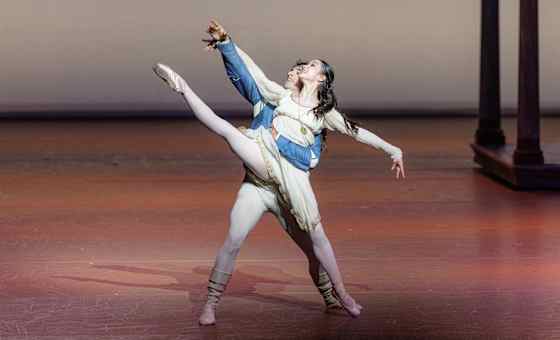 Indianapolis Ballet presents Cinderella