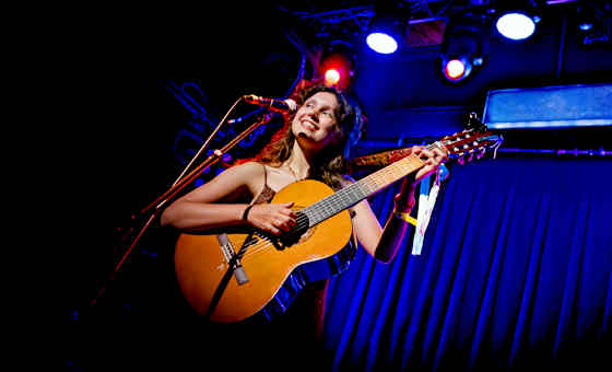 Liana Flores