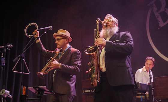 Thorbjorn Risager & The Black Tornados