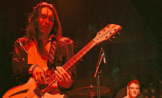 James & The Cold Gun
