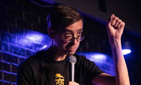 Ric Diez: Happy/Sad | English Stand-Up Comedy in Vienna @TheComedyPub