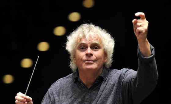Simon Rattle dirigiert Bach