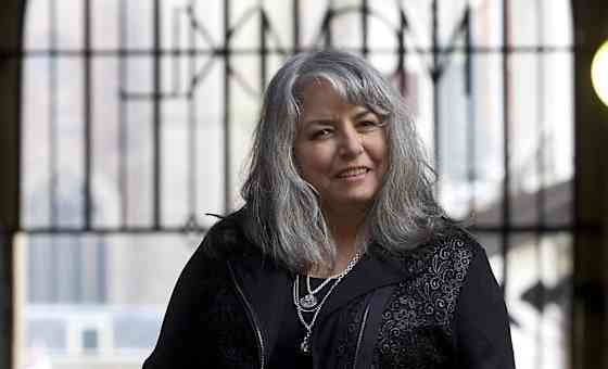 Lynn Miles