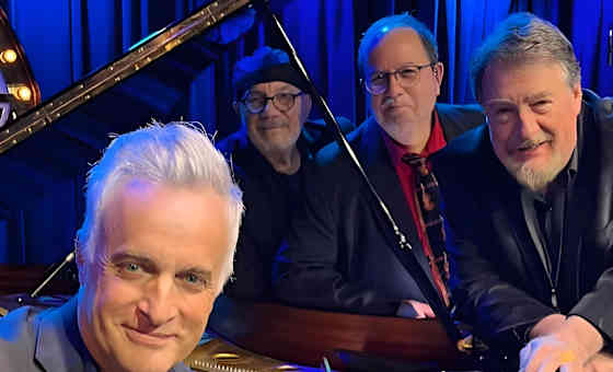 Eric Mintel Quartet - Charlie Brown Jazz Holiday