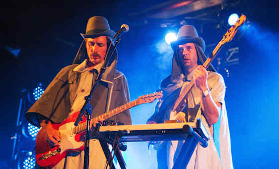 WhoMadeWho