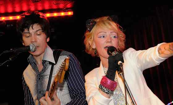 THE PRIMITIVES + CLOSE LOBSTERS