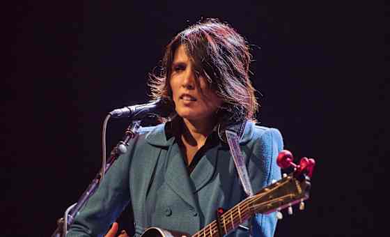 Tanita Tikaram card