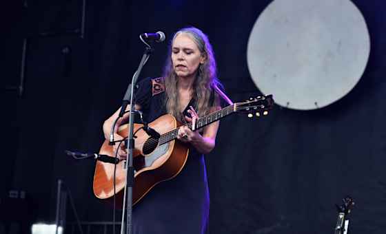 Gillian Welch and David Rawlings Play Grateful Dead Acoustic Reckoning