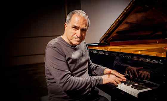 ENRICO PIERANUNZI PLAYS MORRICONE