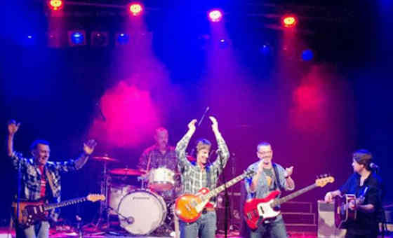 Willy & The Poor Boys - playing the music of CCR