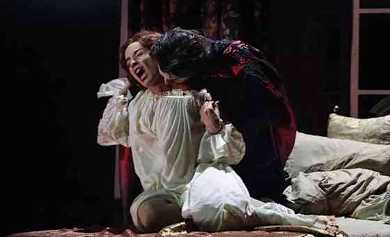 Dracula - Play