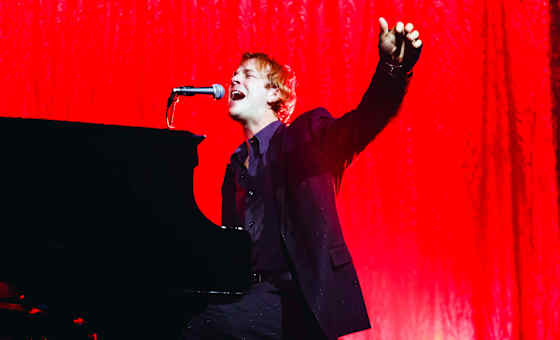 Tom Odell card